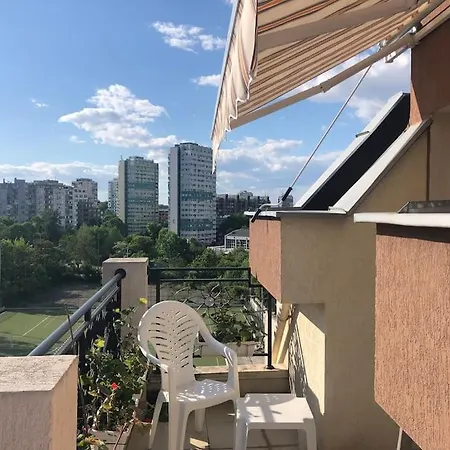 Apartmán Cozy With Pool In Burgas City