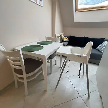 Cozy With Pool In Daire Burgaz